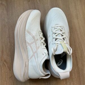 ASICS Women's Off-White Athletic Shoes